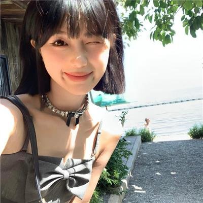 罗西与莫妮卡之骊靬情